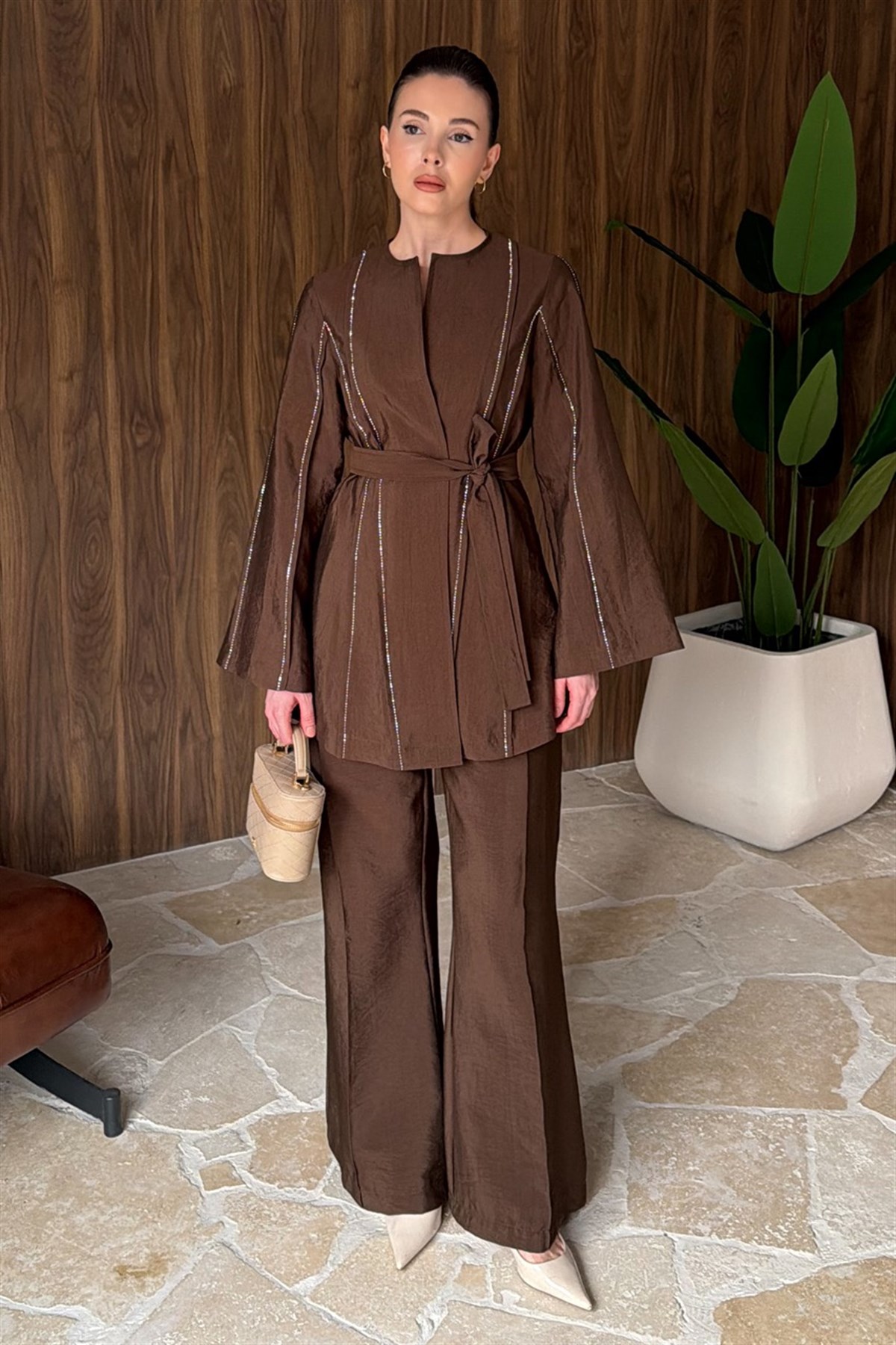 Nervür Taşlı Pantolonlu Takım - Kahve