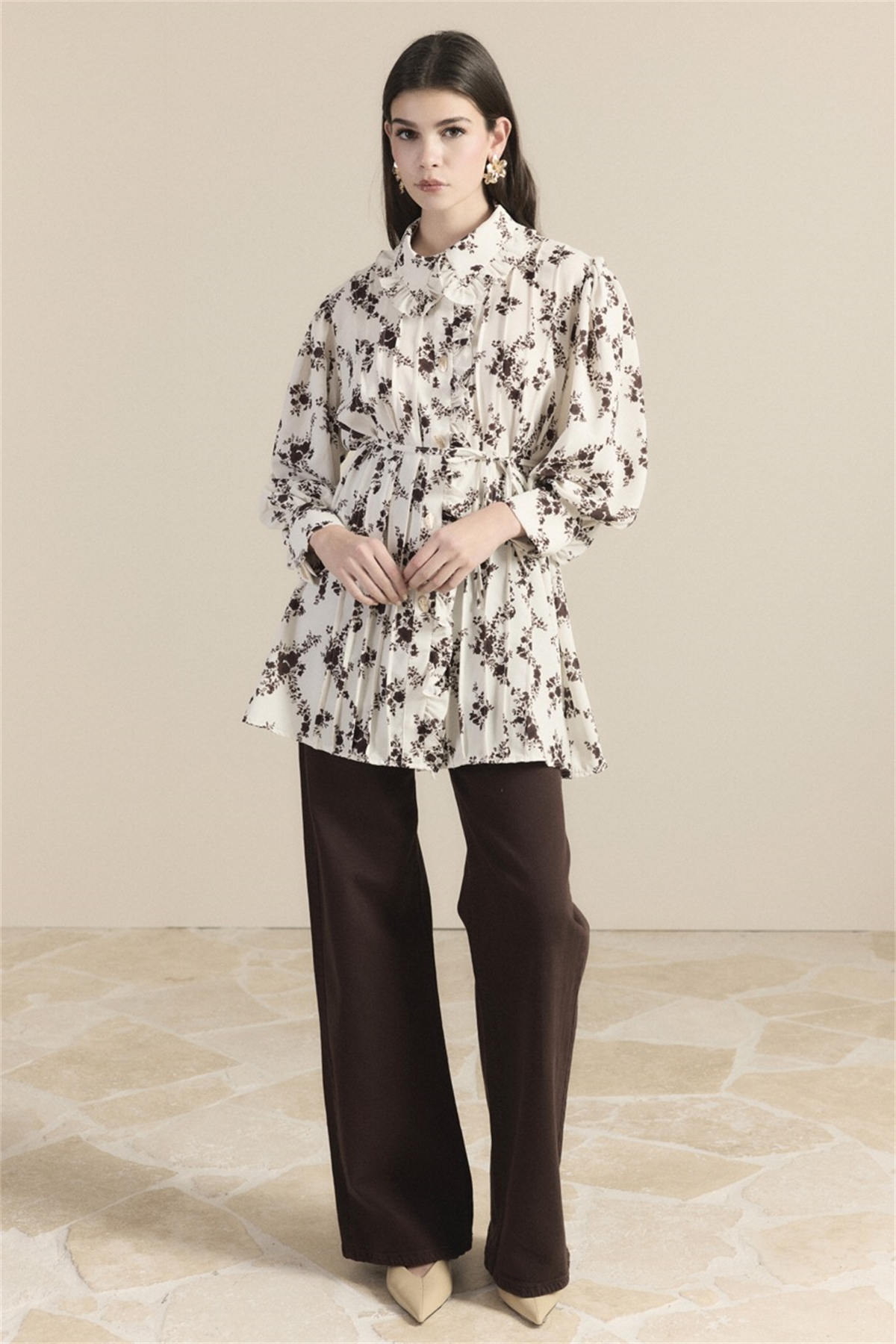 Nervürlü Fırfır Detay Desenli Gömlek - Kahve