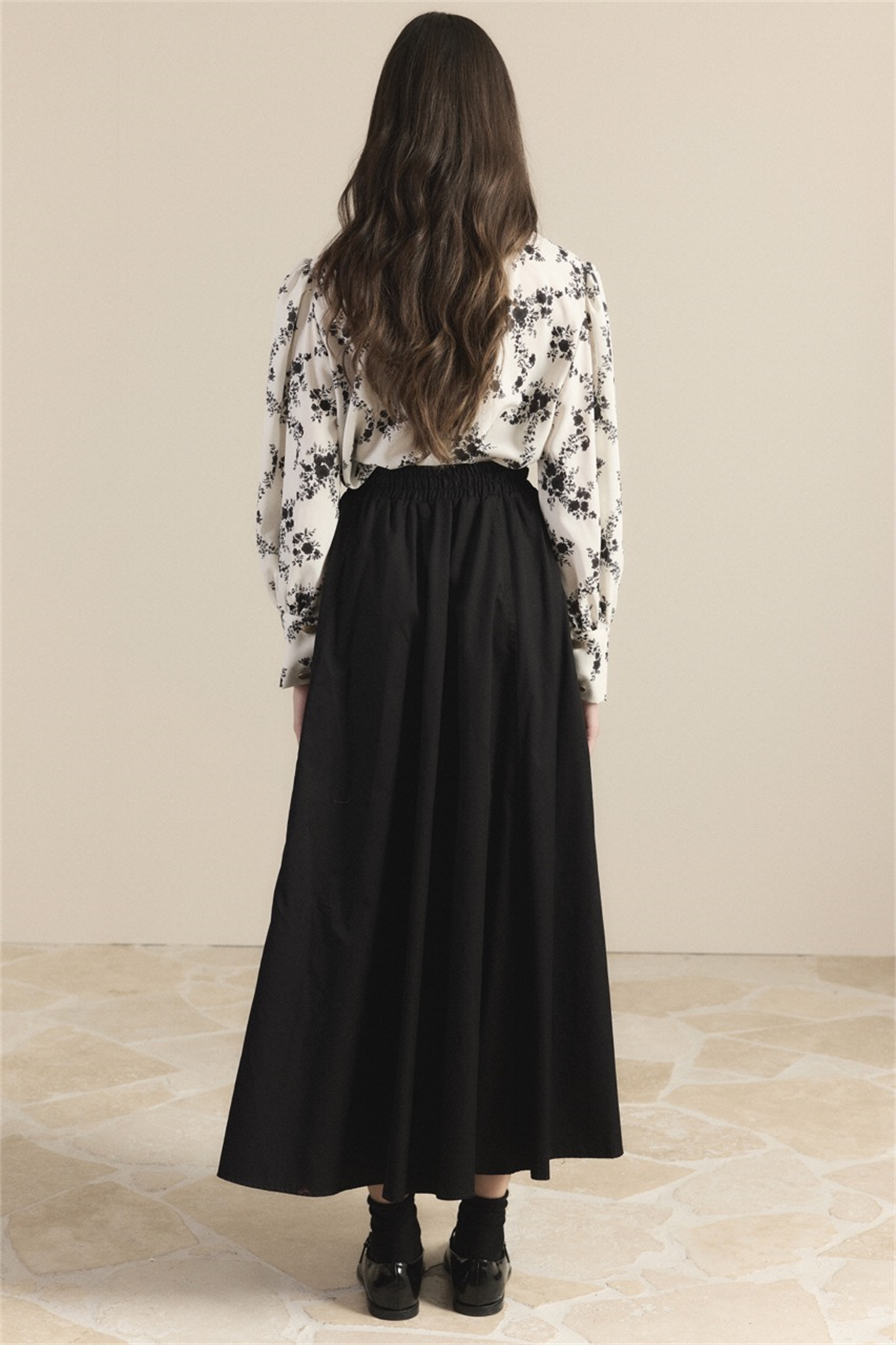 Nervürlü Fırfır Detay Desenli Gömlek - Siyah