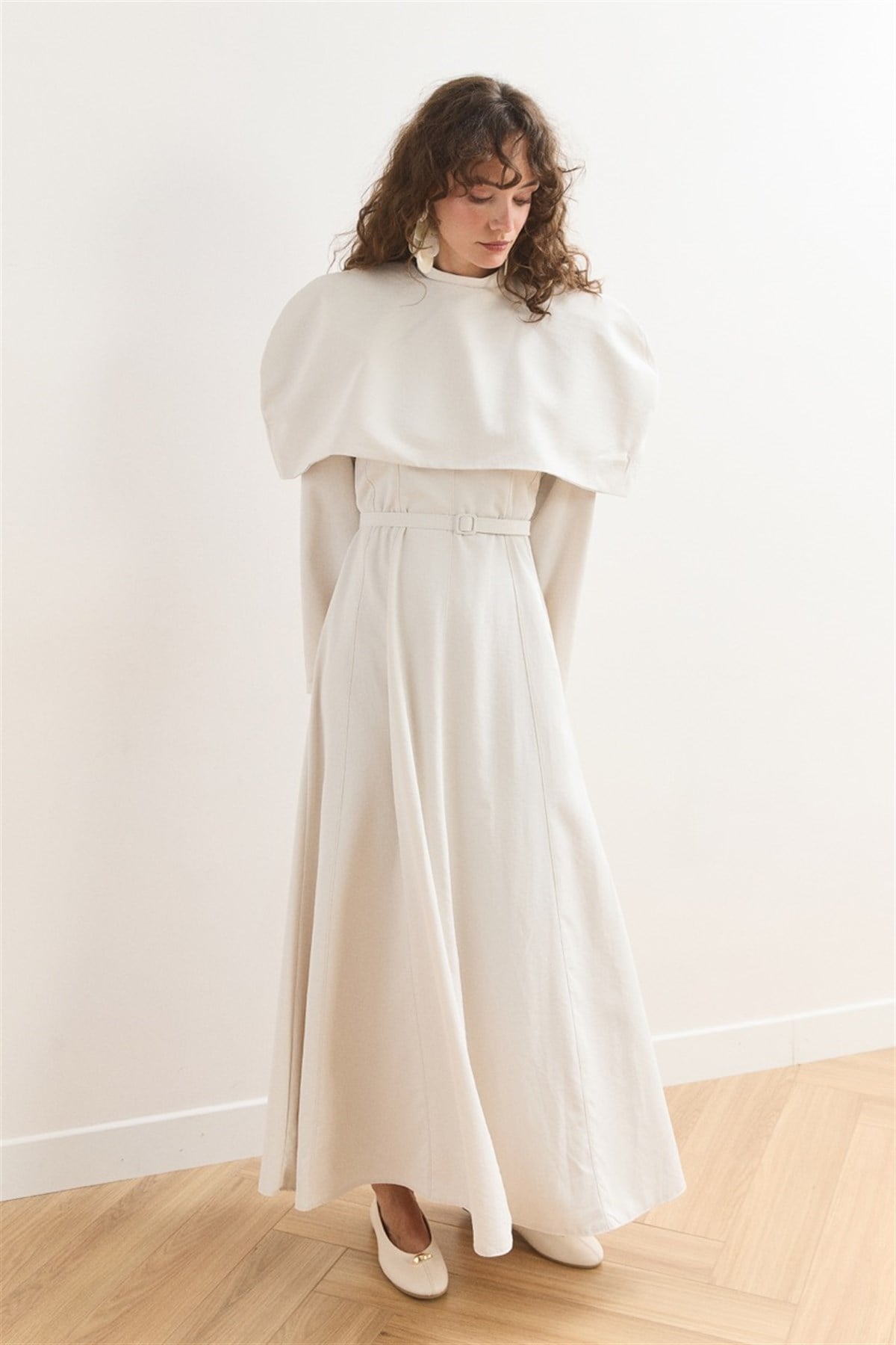 Omuz Allerli Moi Elbise - Ekru