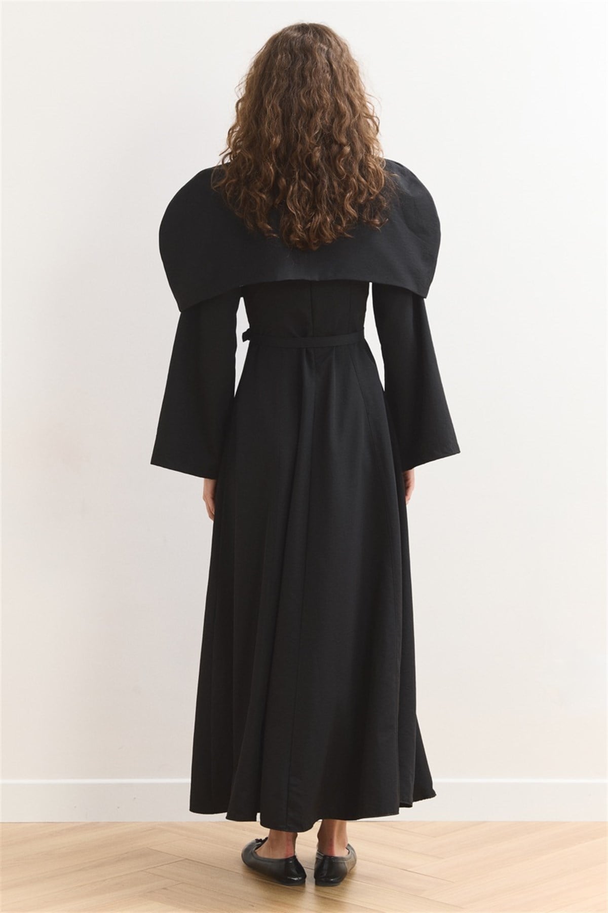 Omuz Allerli Moi Elbise - Siyah