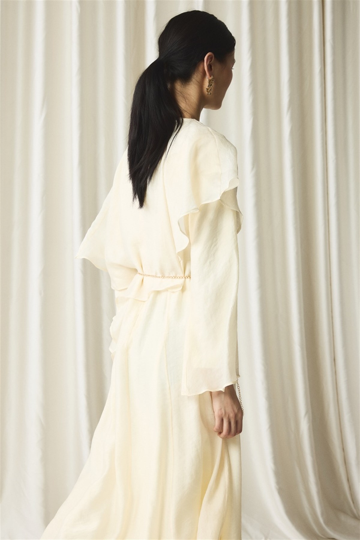 Omuz Detaylı Kemerli Elbise - Sarı