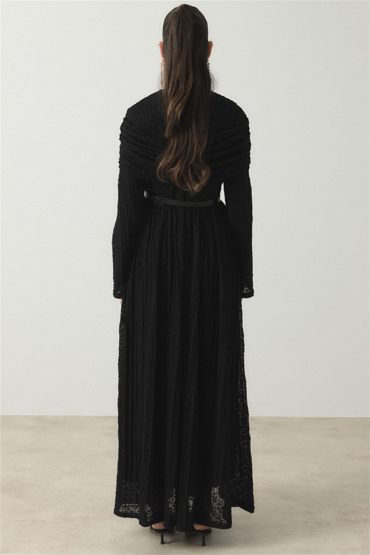 Omuz Volanlı Dantel Tül Elbise - Siyah