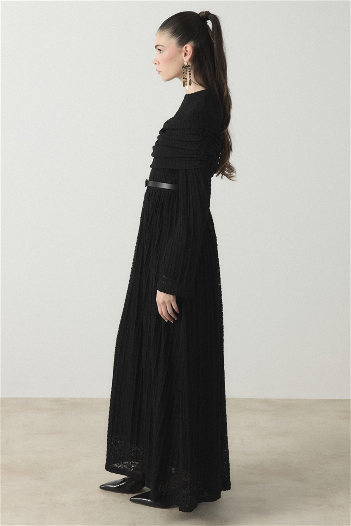 Omuz Volanlı Dantel Tül Elbise - Siyah