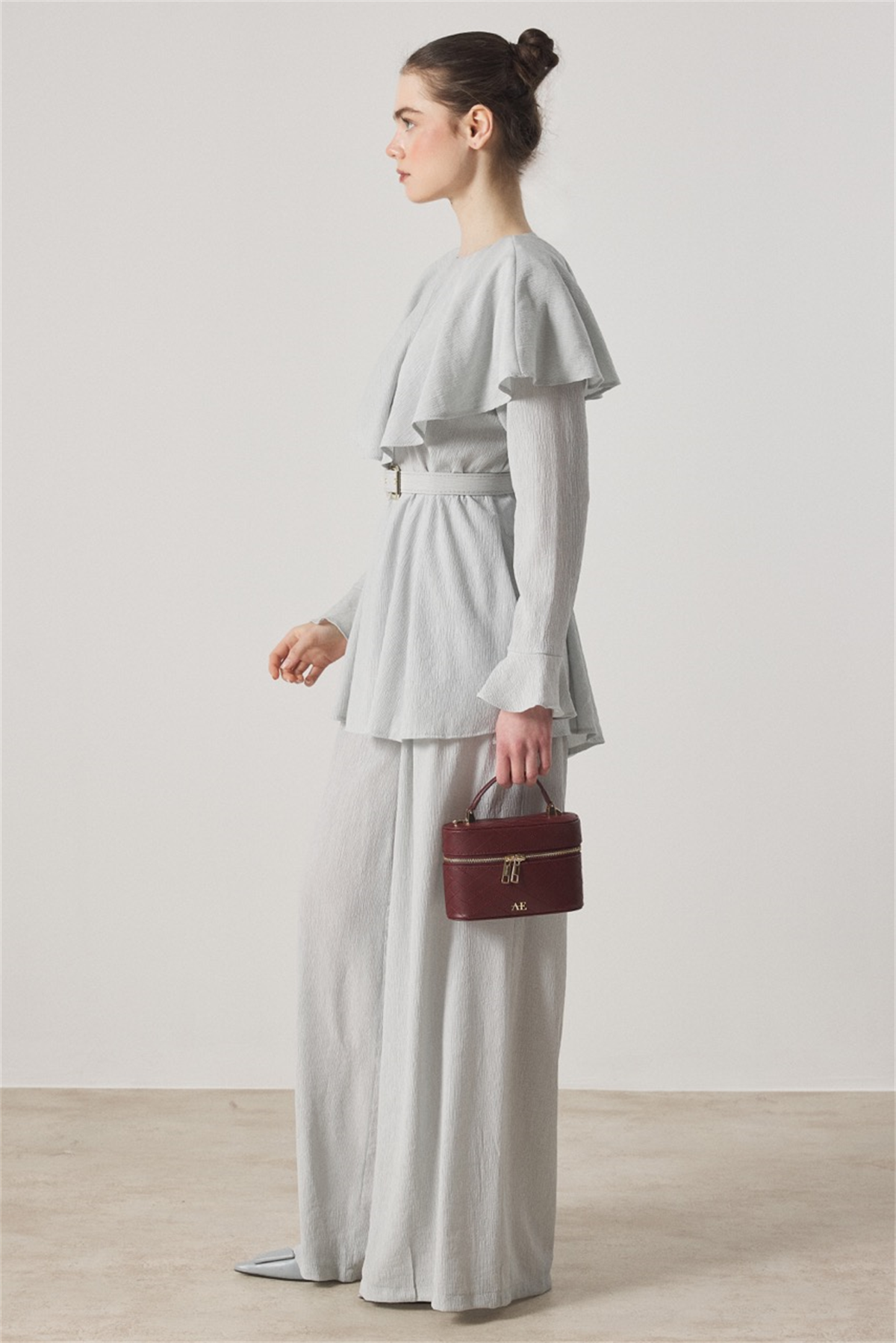 Omuzdan Allerli Mono Piliseli Takım - Gri