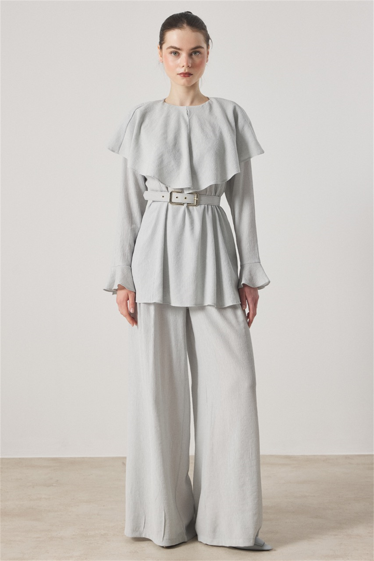 Omuzdan Allerli Mono Piliseli Takım - Gri