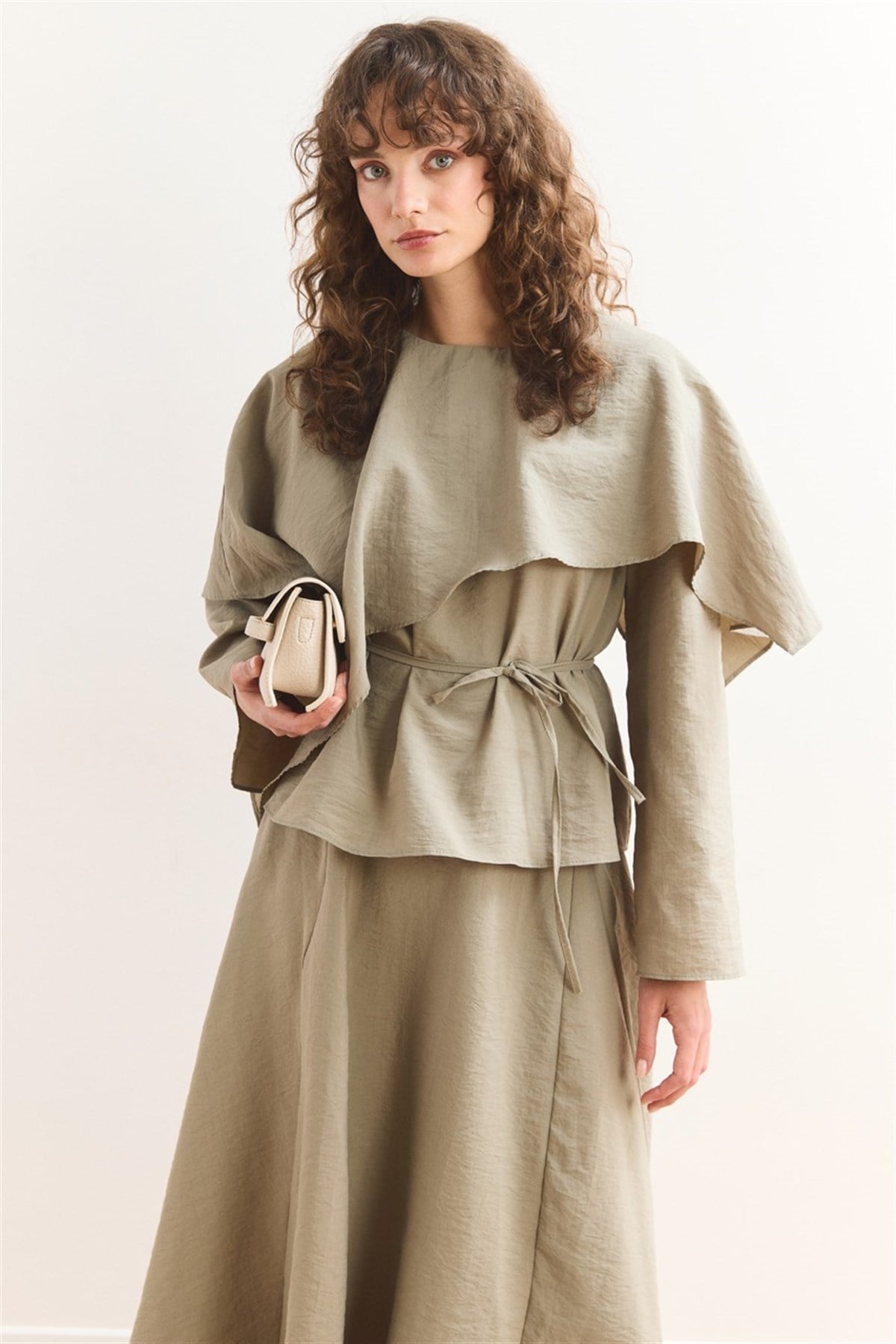 Omuzdan Şallı Biye Kuşak Etekli Takım - Haki