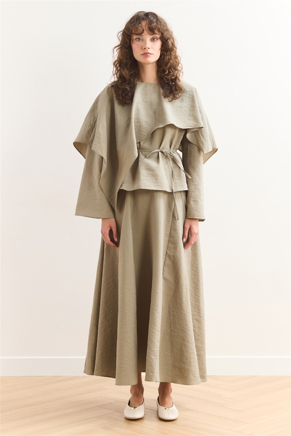 Omuzdan Şallı Biye Kuşak Etekli Takım - Haki