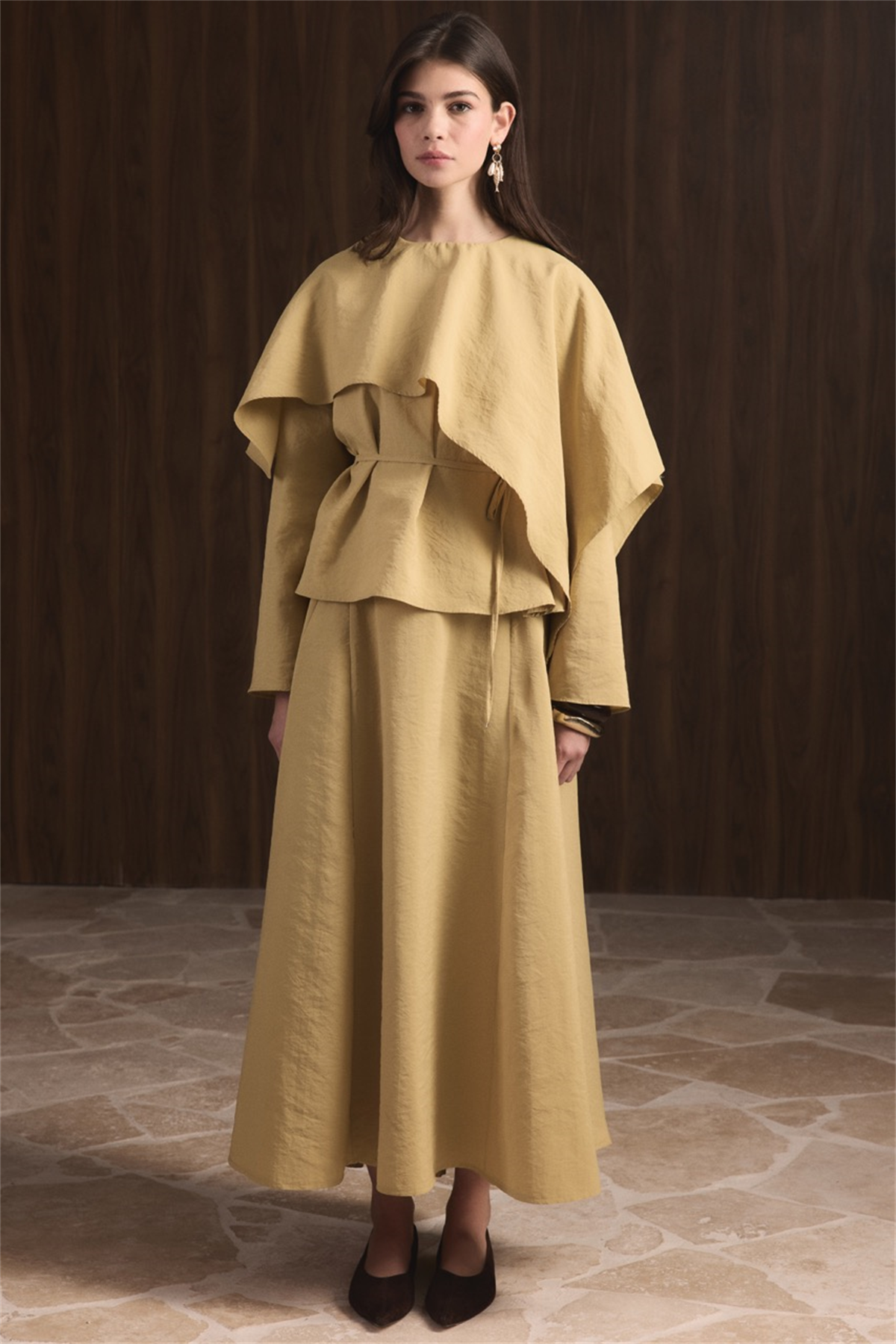 Omuzdan Şallı Biye Kuşak Etekli Takım - Yağ Yeşili