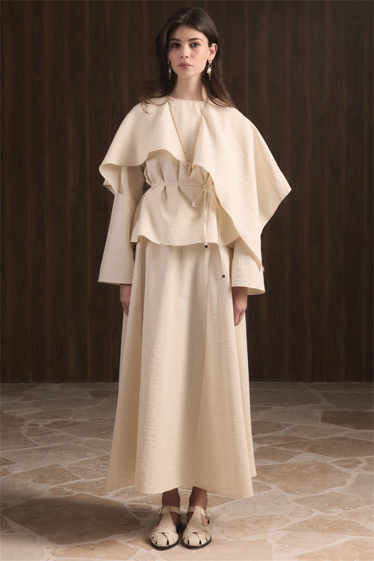 Omuzdan Şallı Biye Kuşak Etekli Takım - Taş