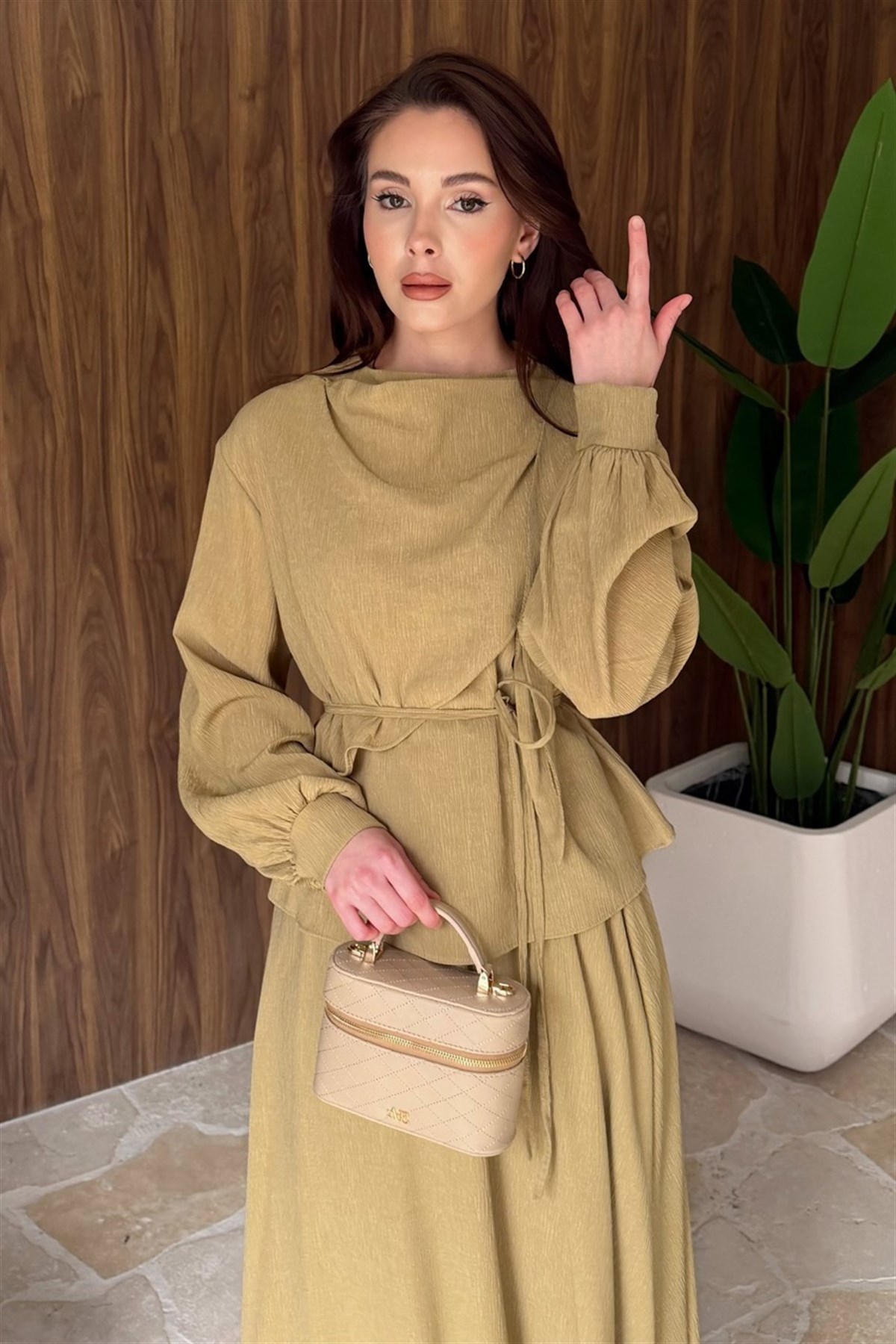 Omuzdan Şallı Mono Pilise Etek Takım - Yağ Yeşili