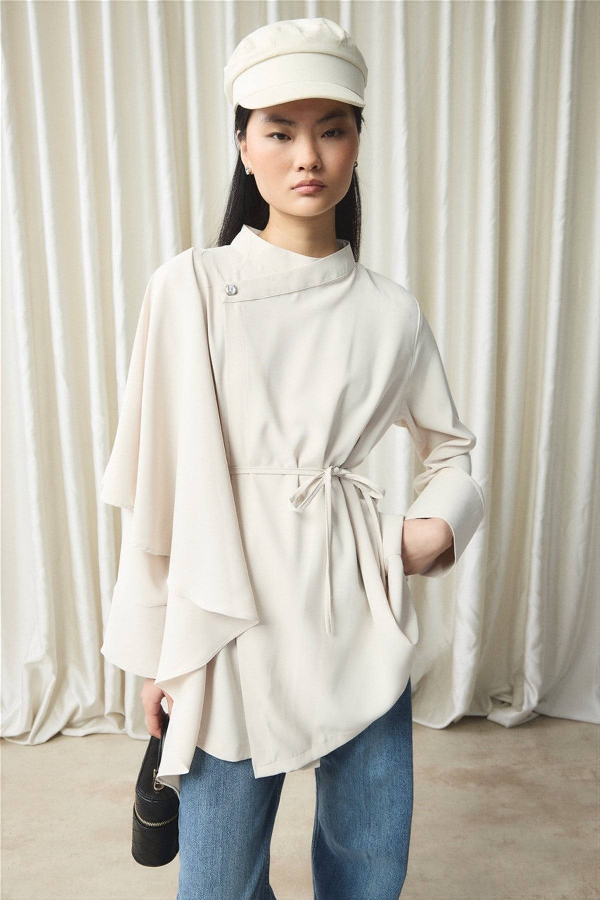 Ön Volanlı Gömlek - Bej