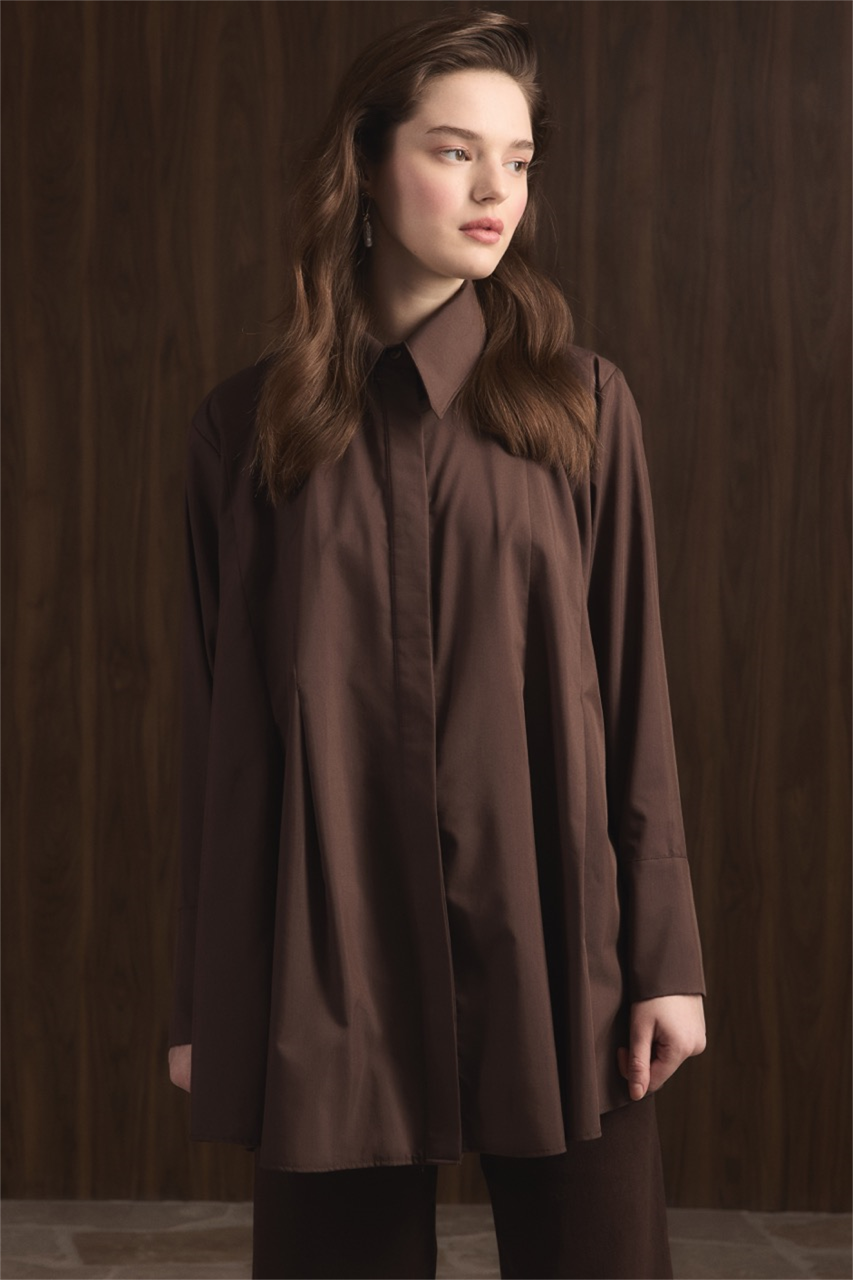 Önü Pileli Dacron Gömlek - Kahve