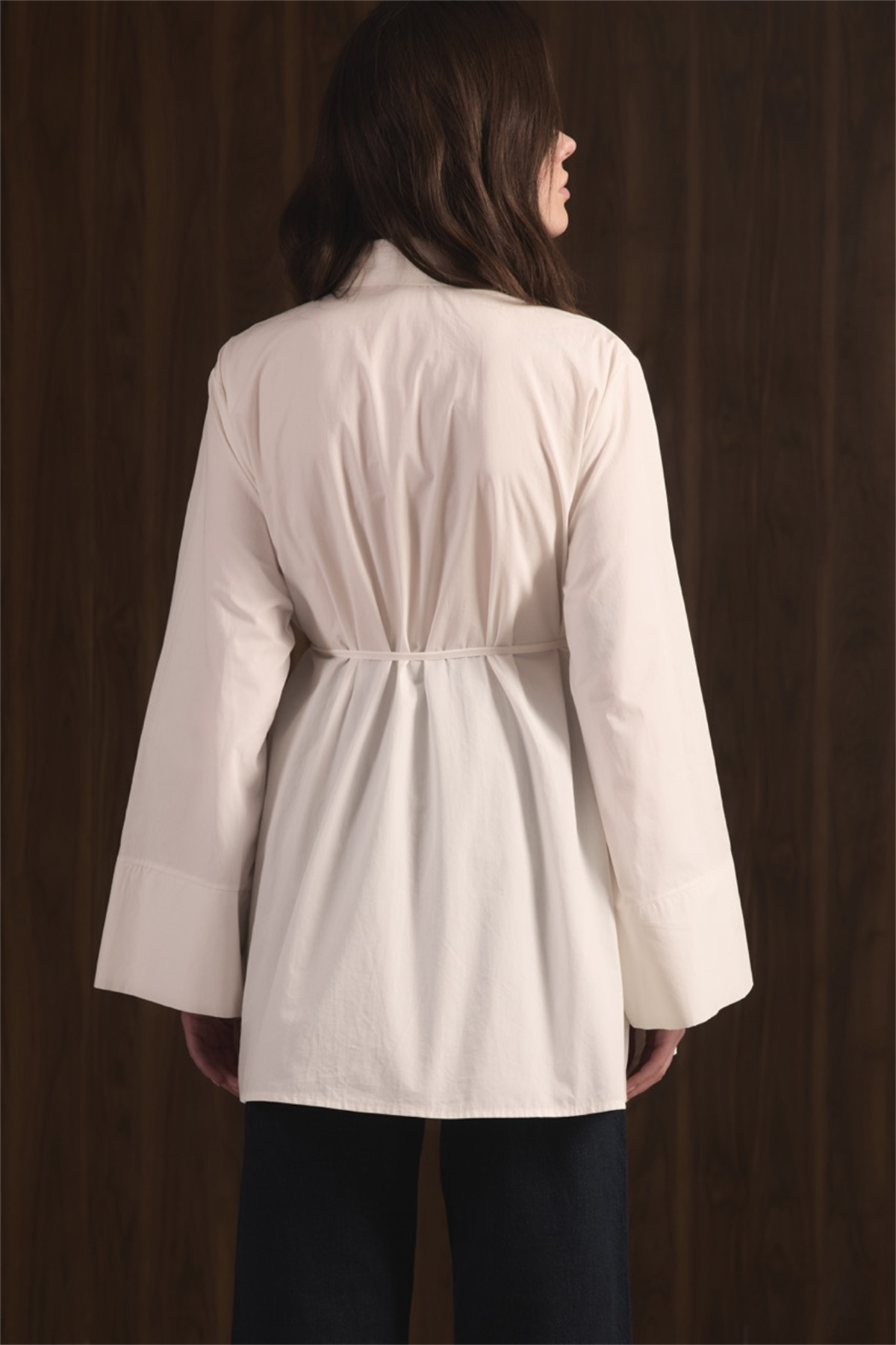 Önü Piliseli Fırfırlı Gömlek - Ekru