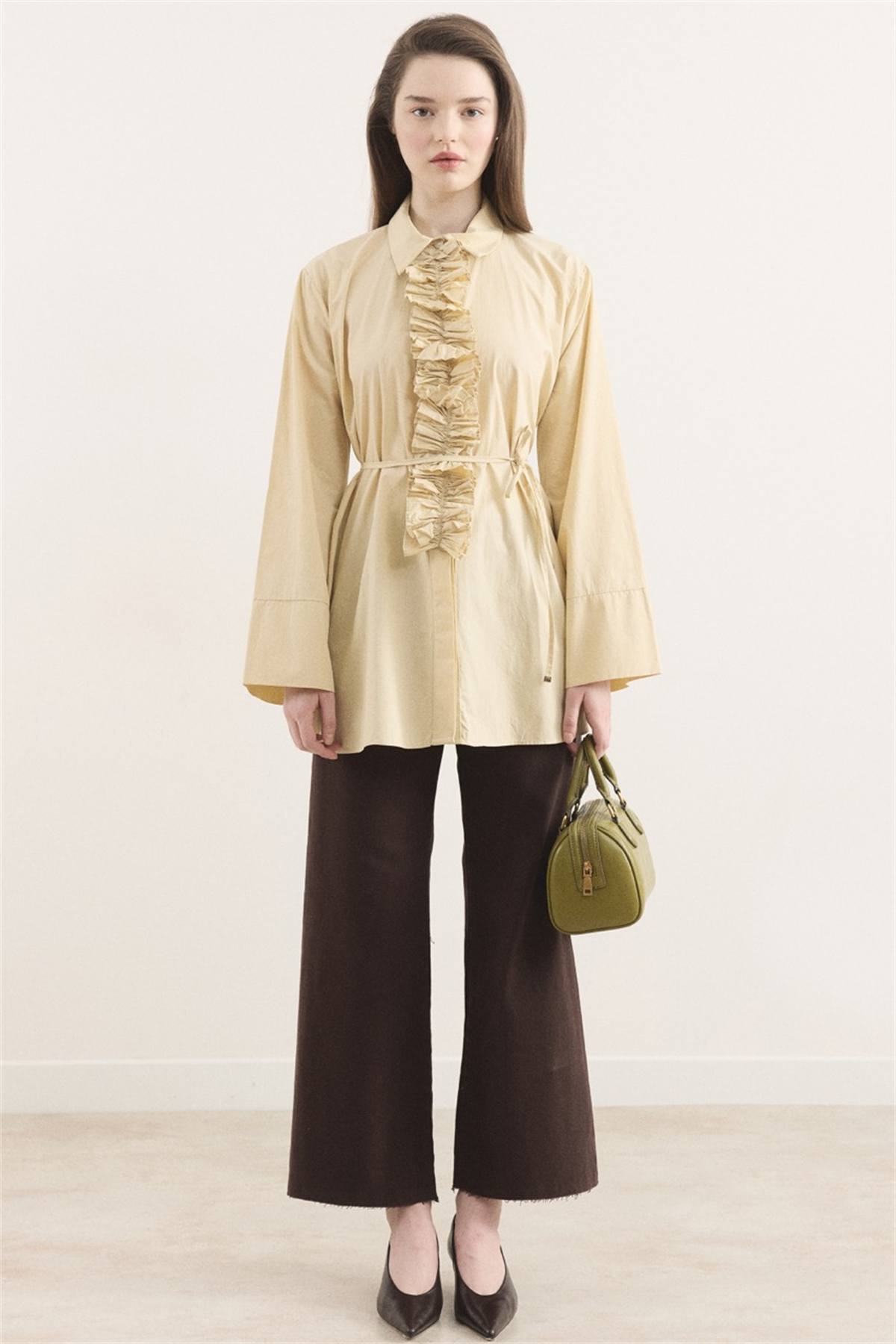 Önü Piliseli Fırfırlı Gömlek - Sarı