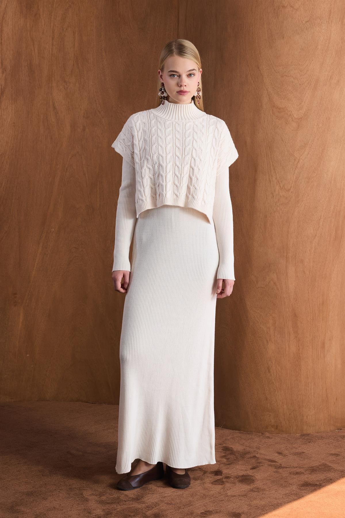 Örgü Kazaklı Triko Elbise - Ekru