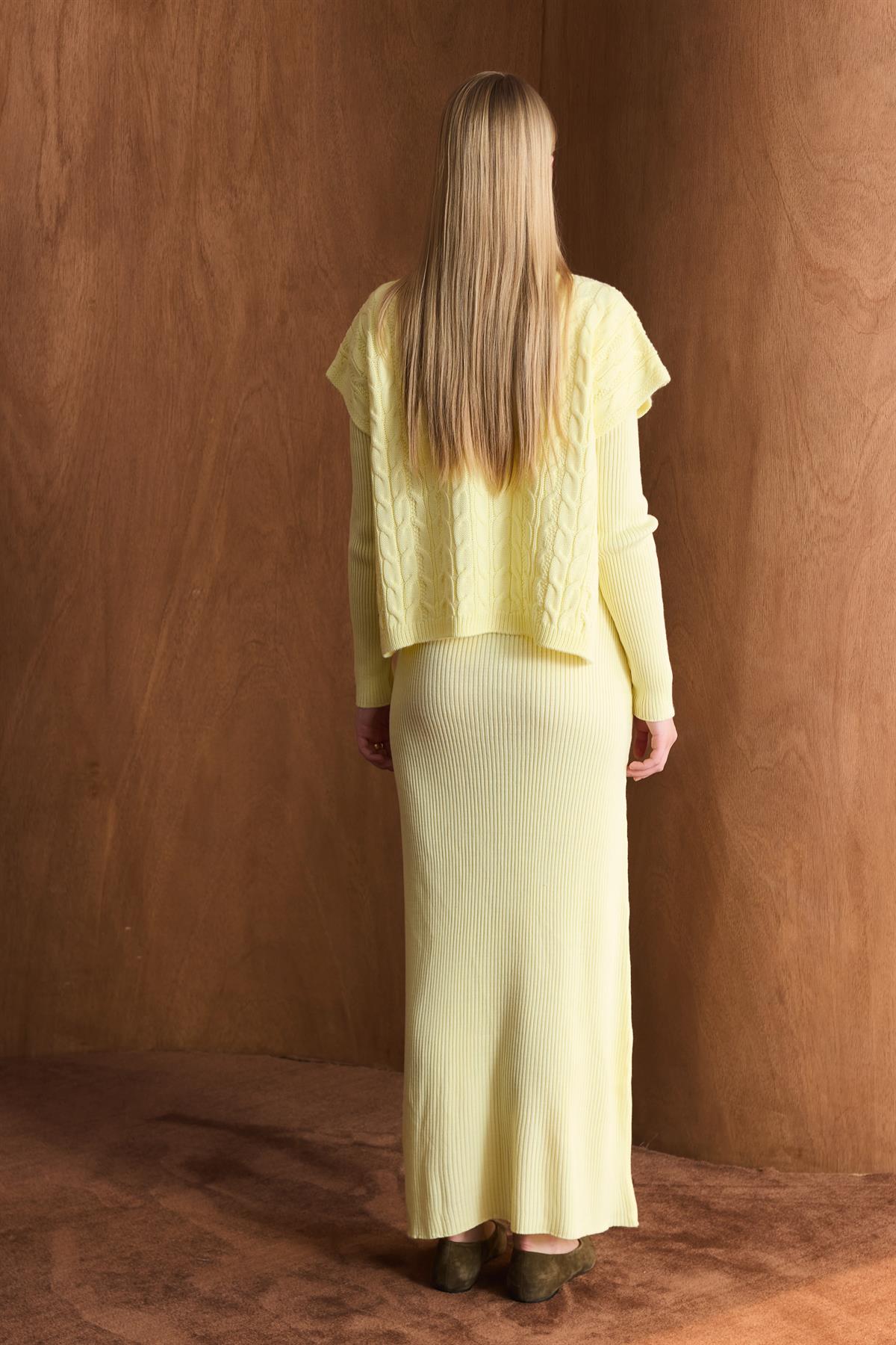 Örgü Kazaklı Triko Elbise - Sarı