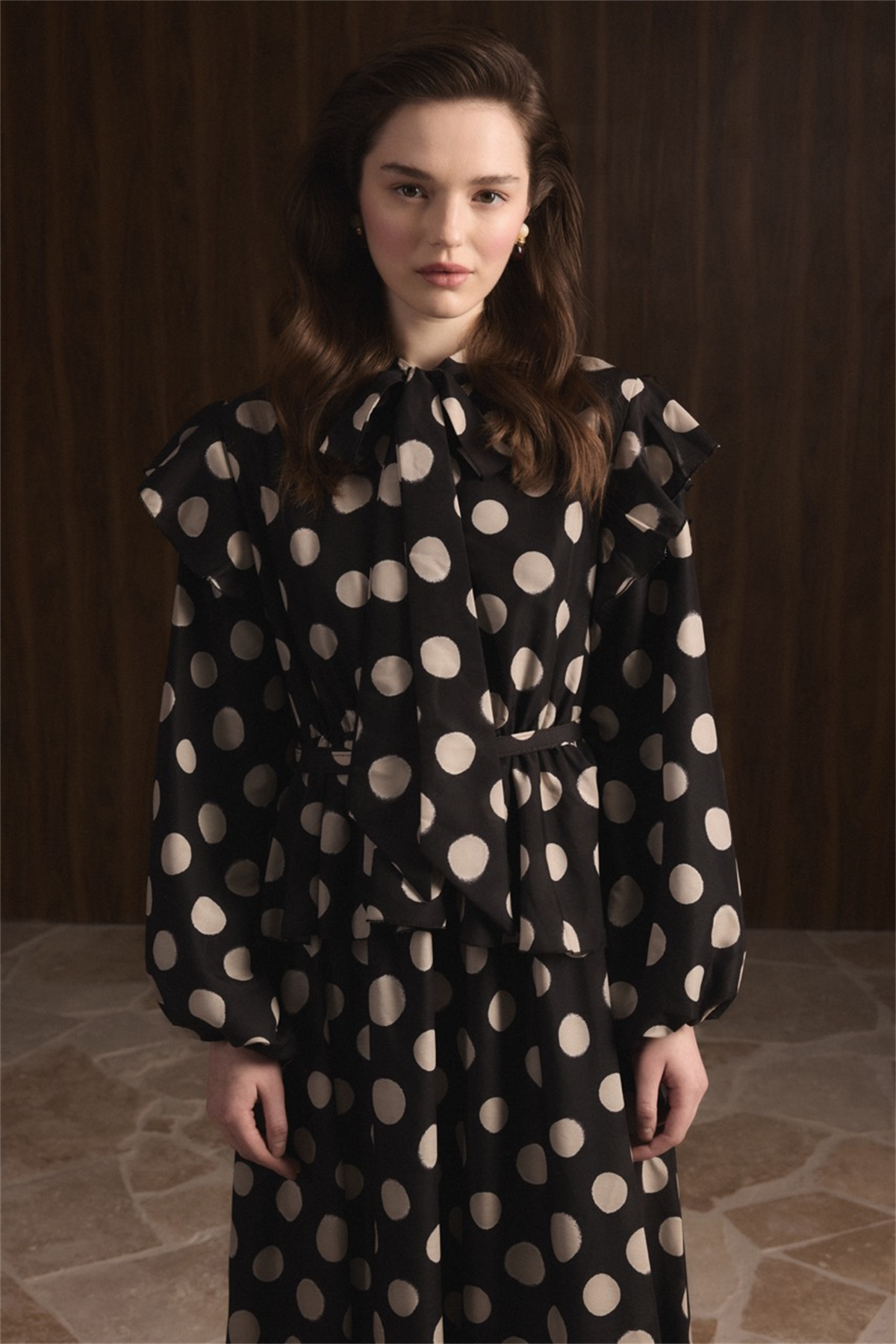 Puantiyeli Etek Fırfırlı Elbise - Siyah