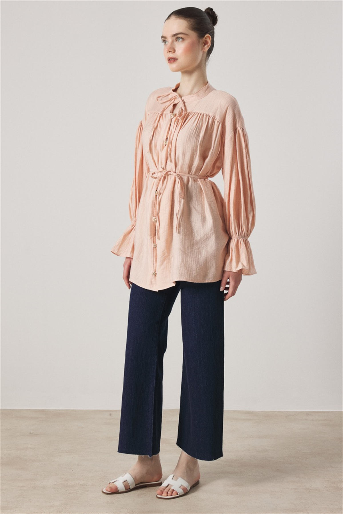 Robadan Büzgülü Bel Lastikli Gömlek - Pudra