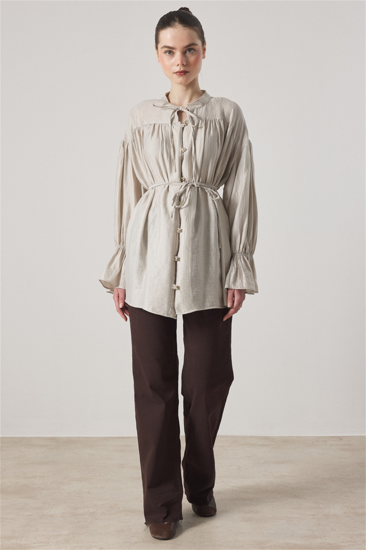 Robadan Büzgülü Bel Lastikli Gömlek - Taş