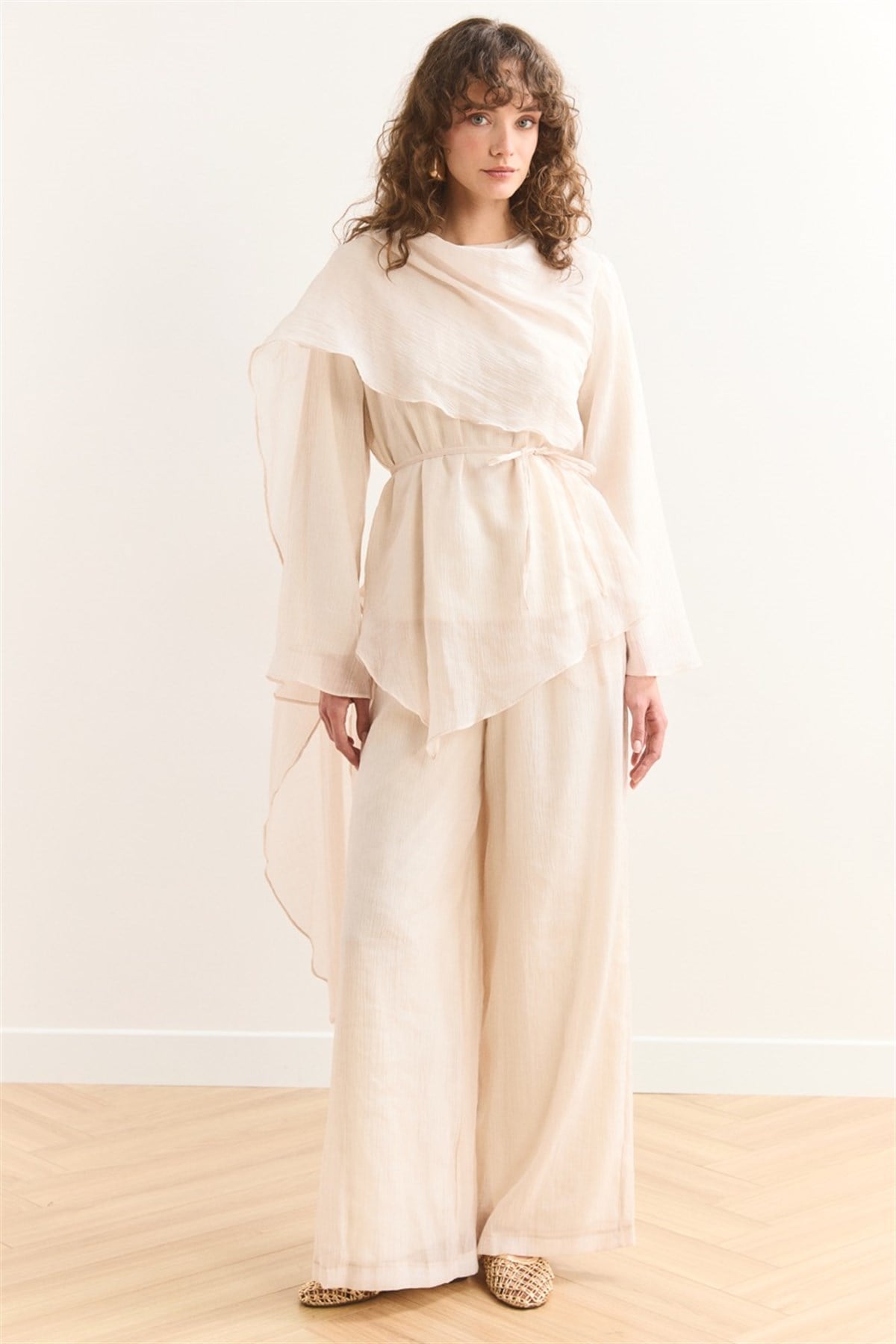 Şal Yaka Broşlu Takım - Taş