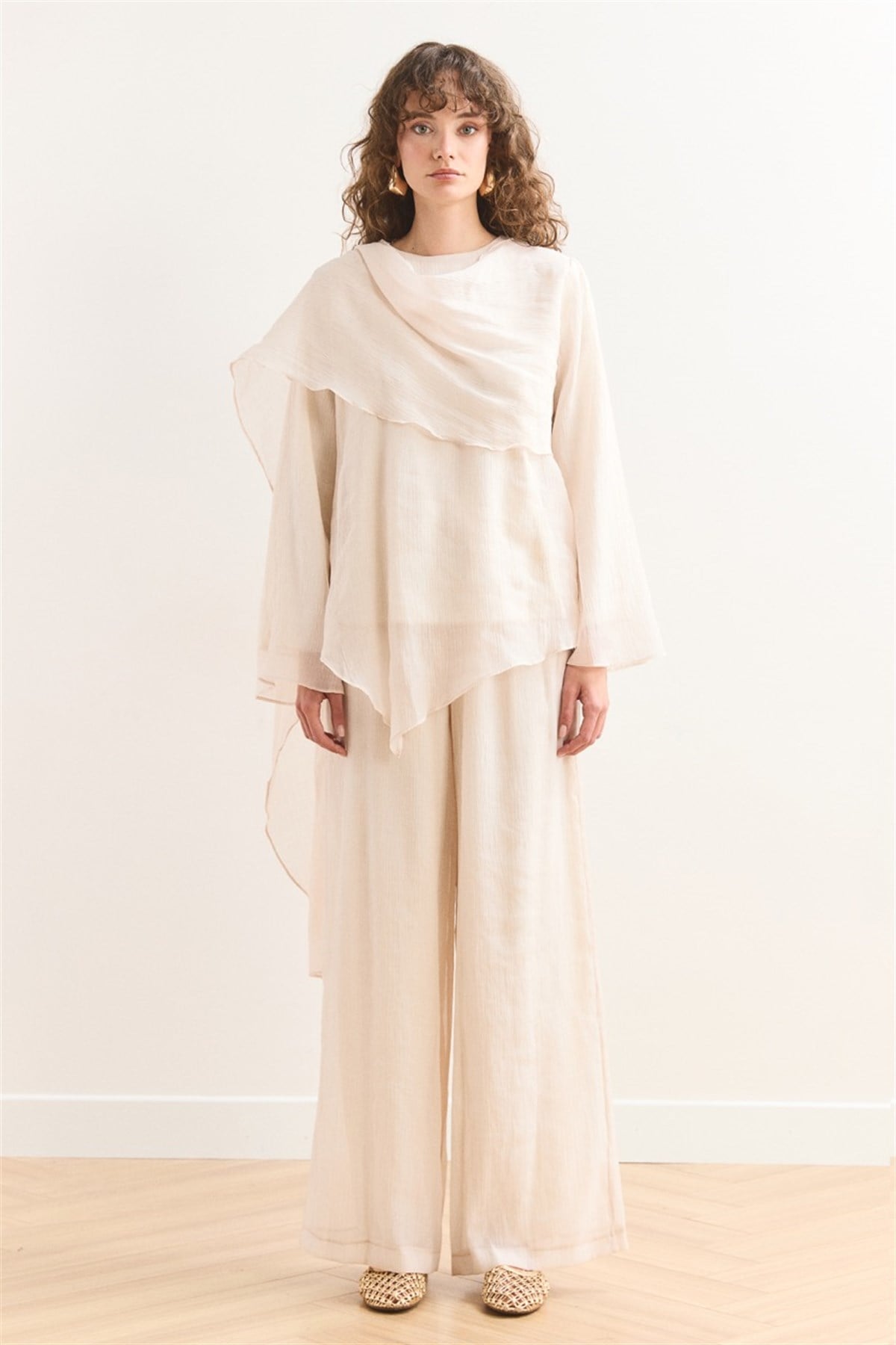 Şal Yaka Broşlu Takım - Taş