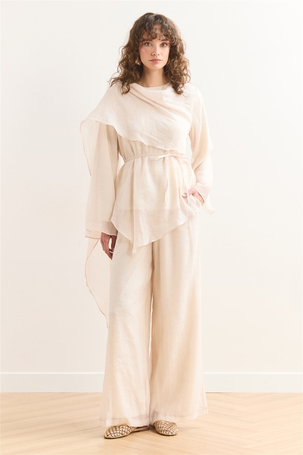 Şal Yaka Broşlu Takım - Taş