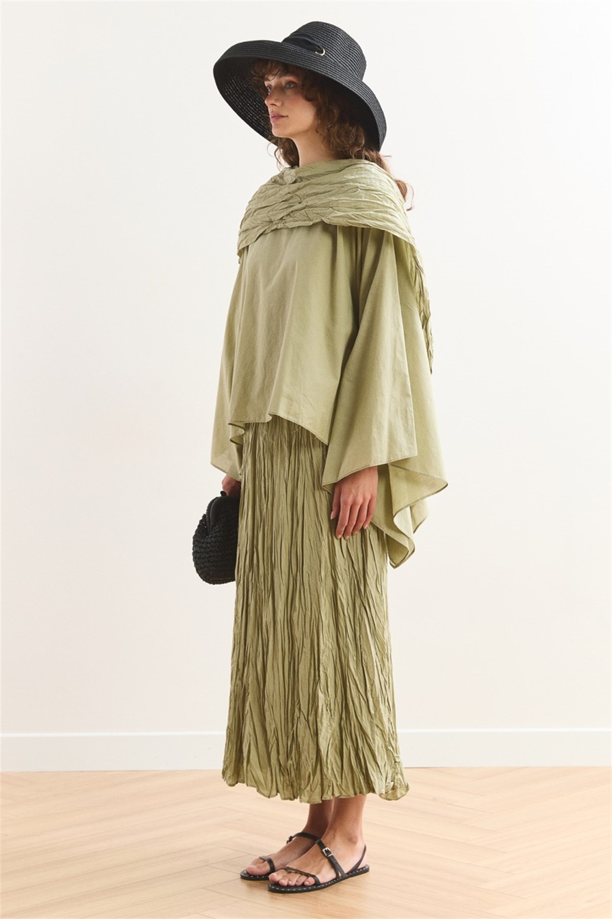 Şal Yaka Crash Etekli Vual Takım - Çağla