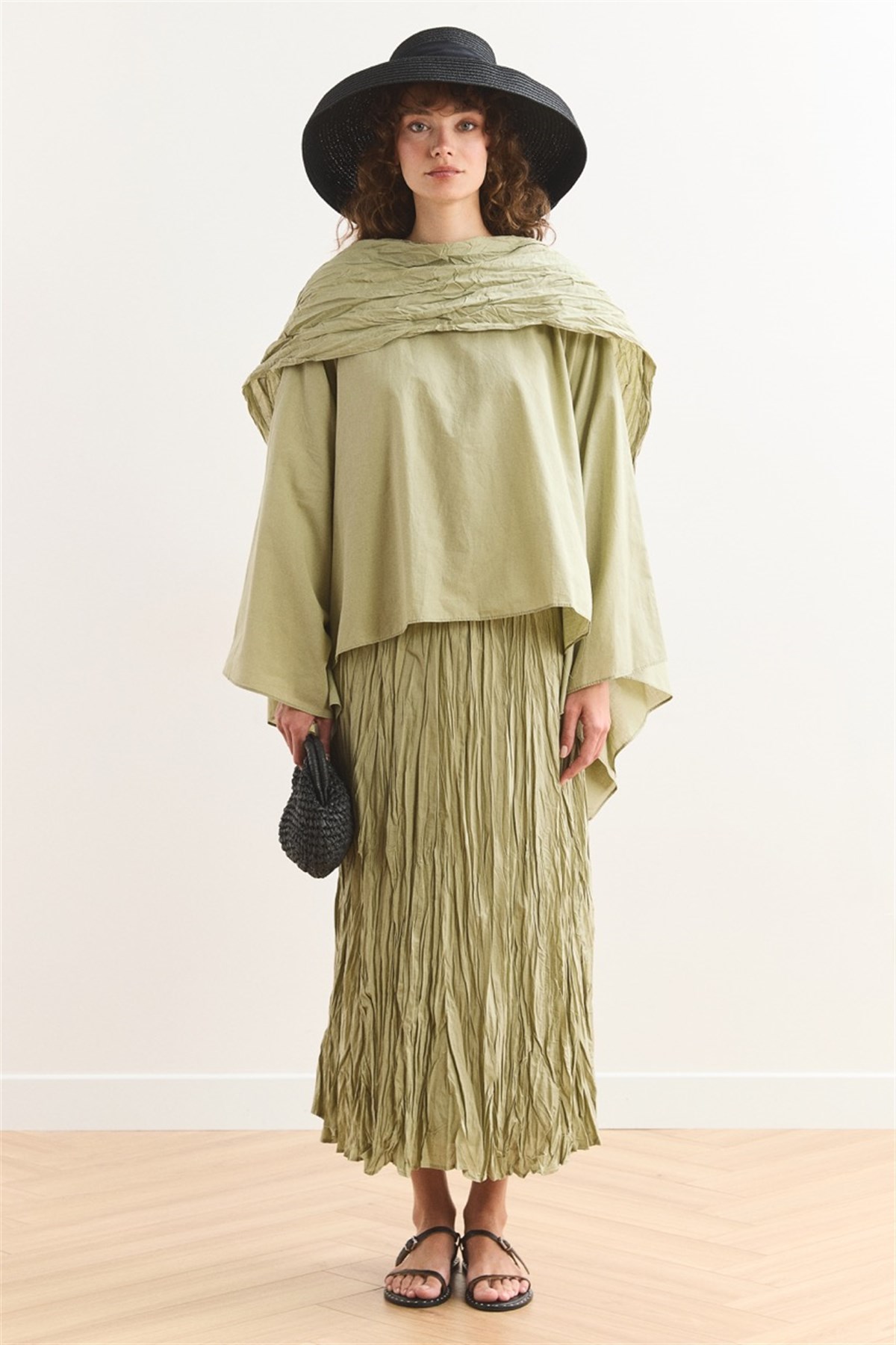 Şal Yaka Crash Etekli Vual Takım - Çağla