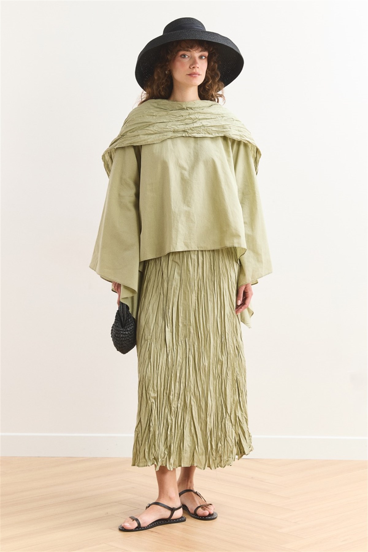 Şal Yaka Crash Etekli Vual Takım - Çağla