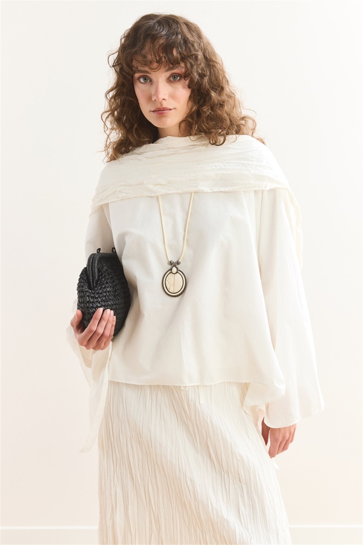 Şal Yaka Crash Etekli Vual Takım - Ekru