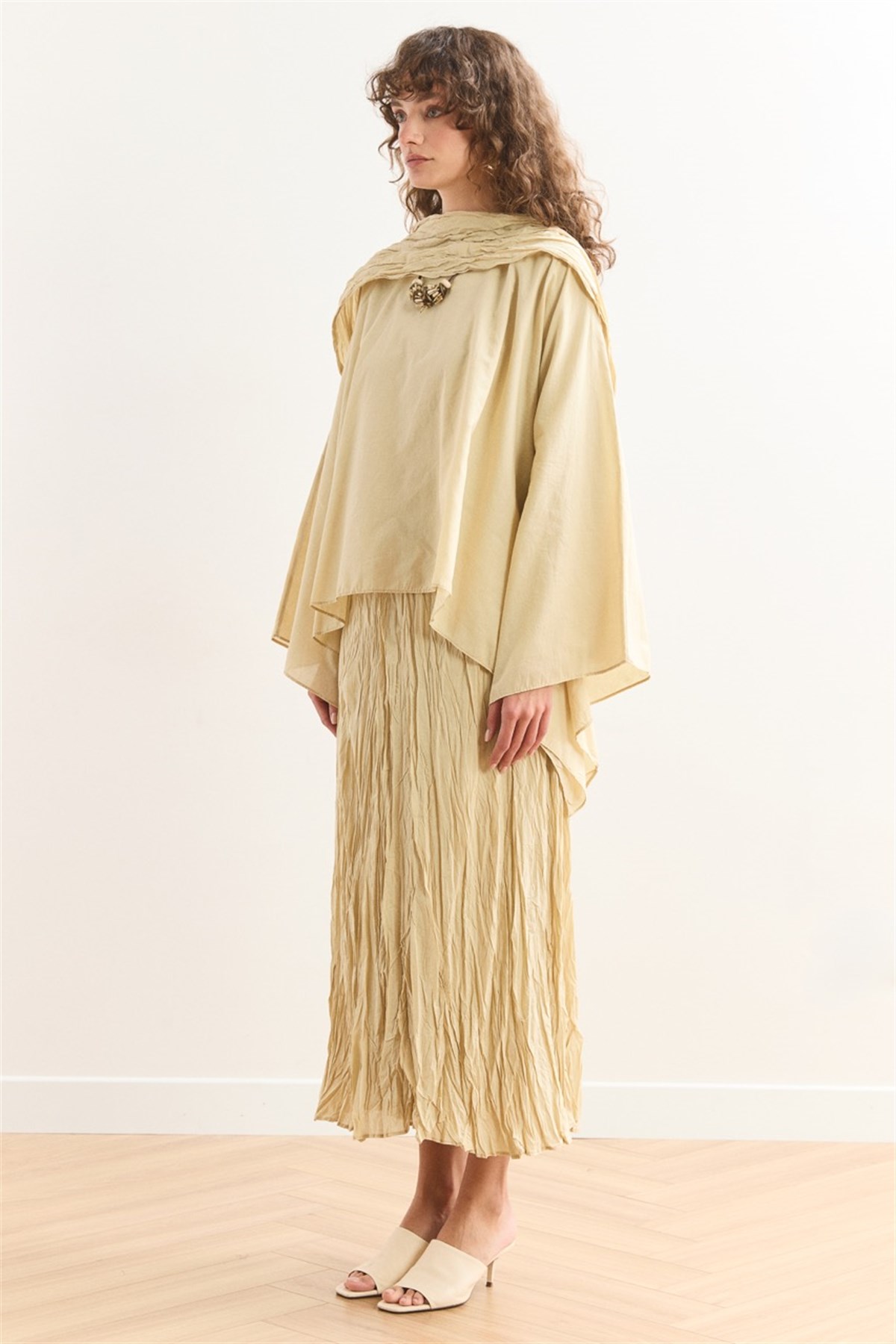 Şal Yaka Crash Etekli Vual Takım - Sarı