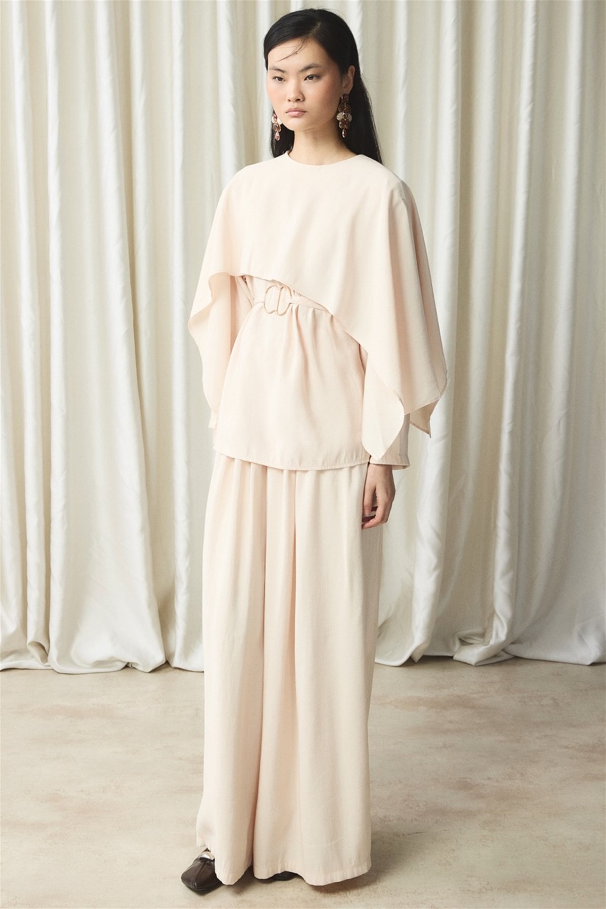 Şal Yaka Kemerli Takım - Bej