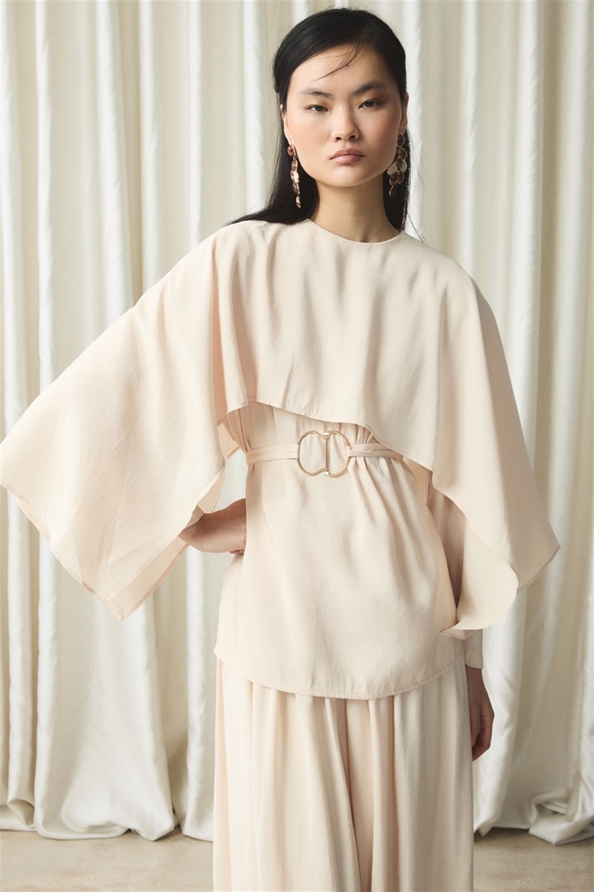 Şal Yaka Kemerli Takım - Bej