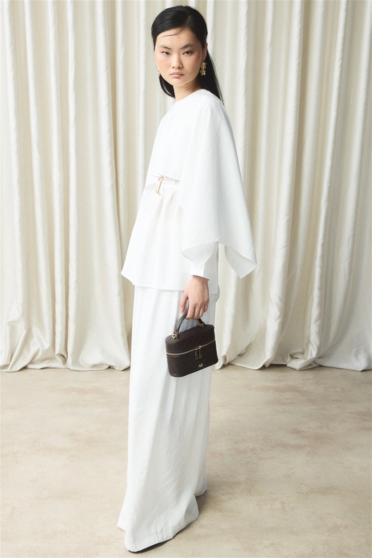 Şal Yaka Kemerli Takım - Ekru