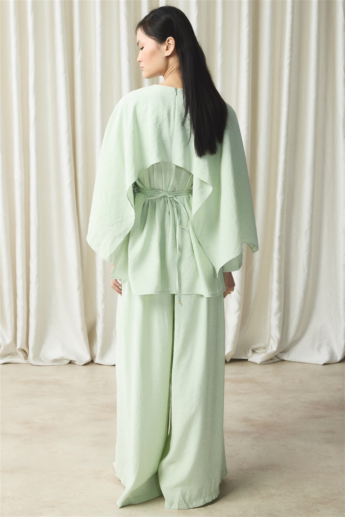 Şal Yaka Kemerli Takım - Mint