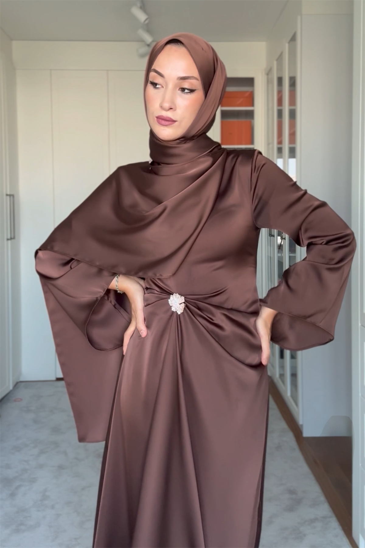 Saten Abiye Şal - Kahve