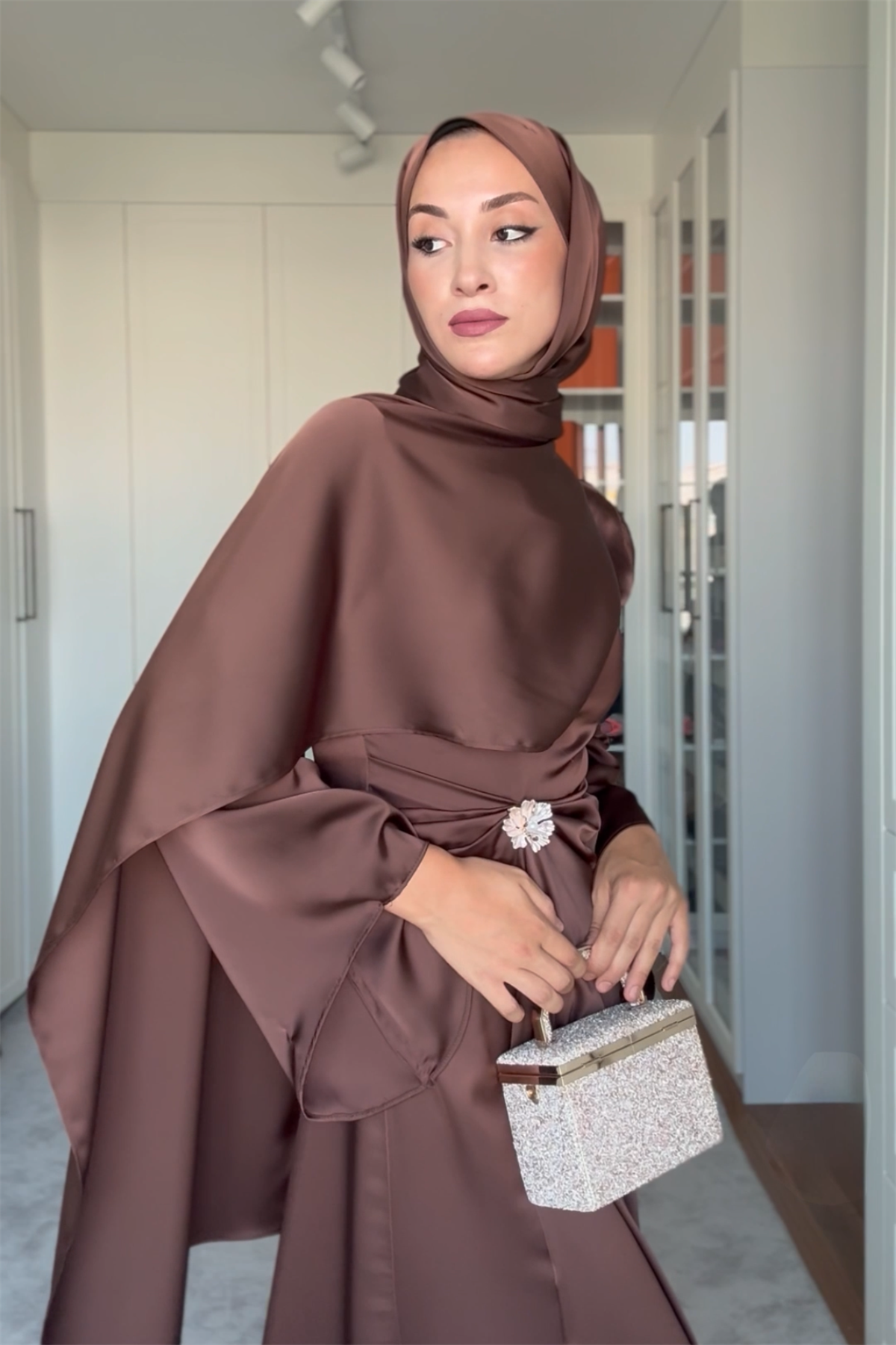 Saten Abiye Şal - Kahve