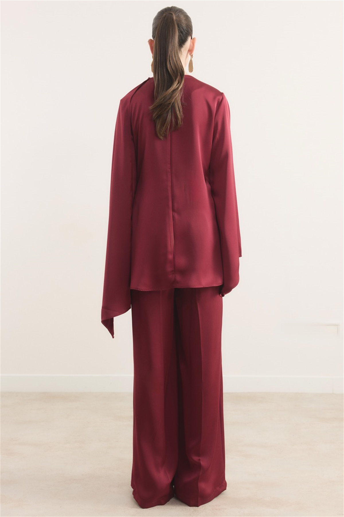 Saten Broşlu Takım - Bordo