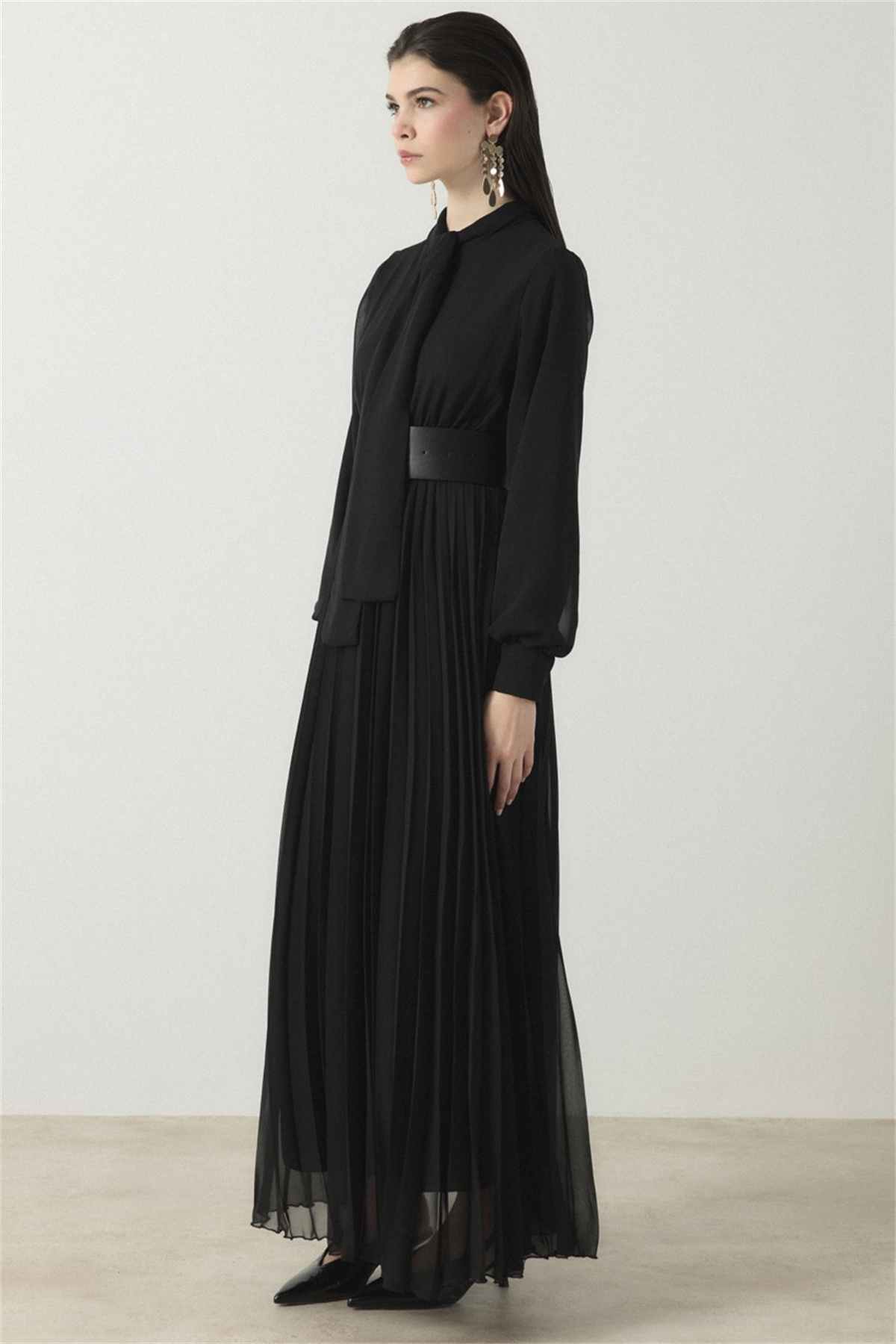 Soley Etekli Şifon Elbise - Siyah