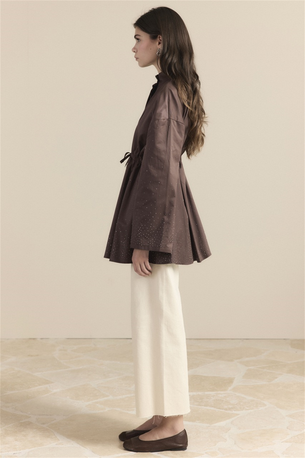 Taş Detay Bel Tünelli Trenç - Kahve