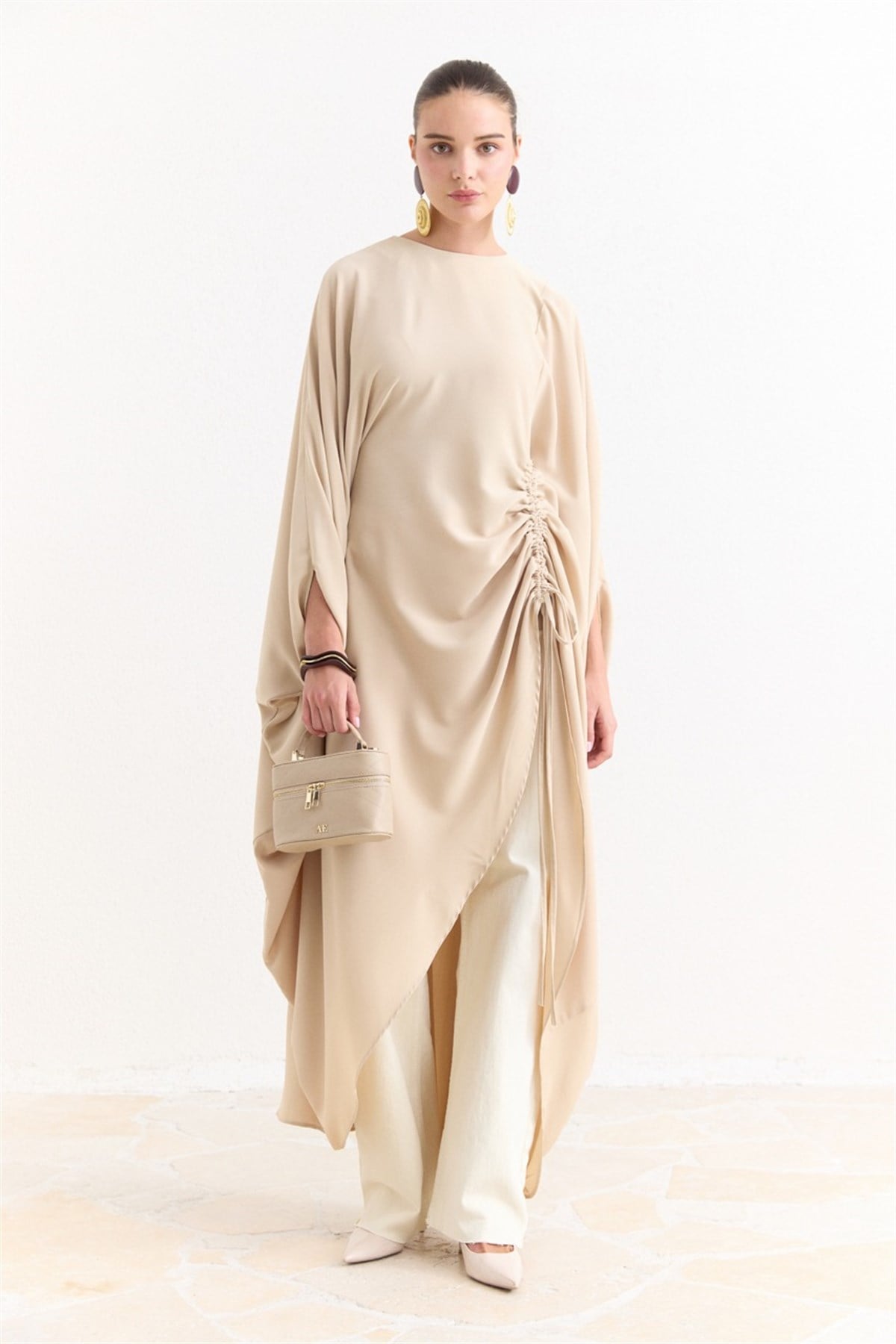 Tünel Detaylı Abaya - Bej