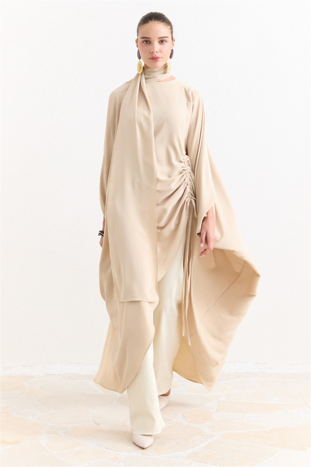 Tünel Detaylı Abaya - Bej