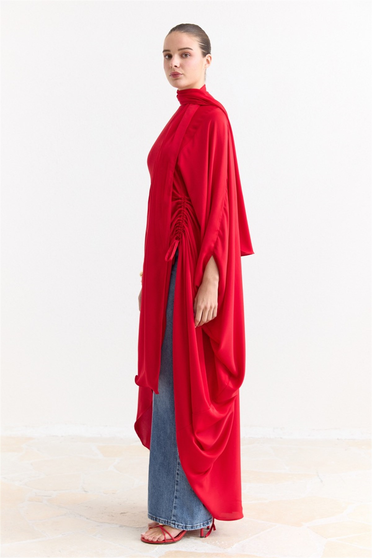 Tünel Detaylı Abaya - Kırmızı