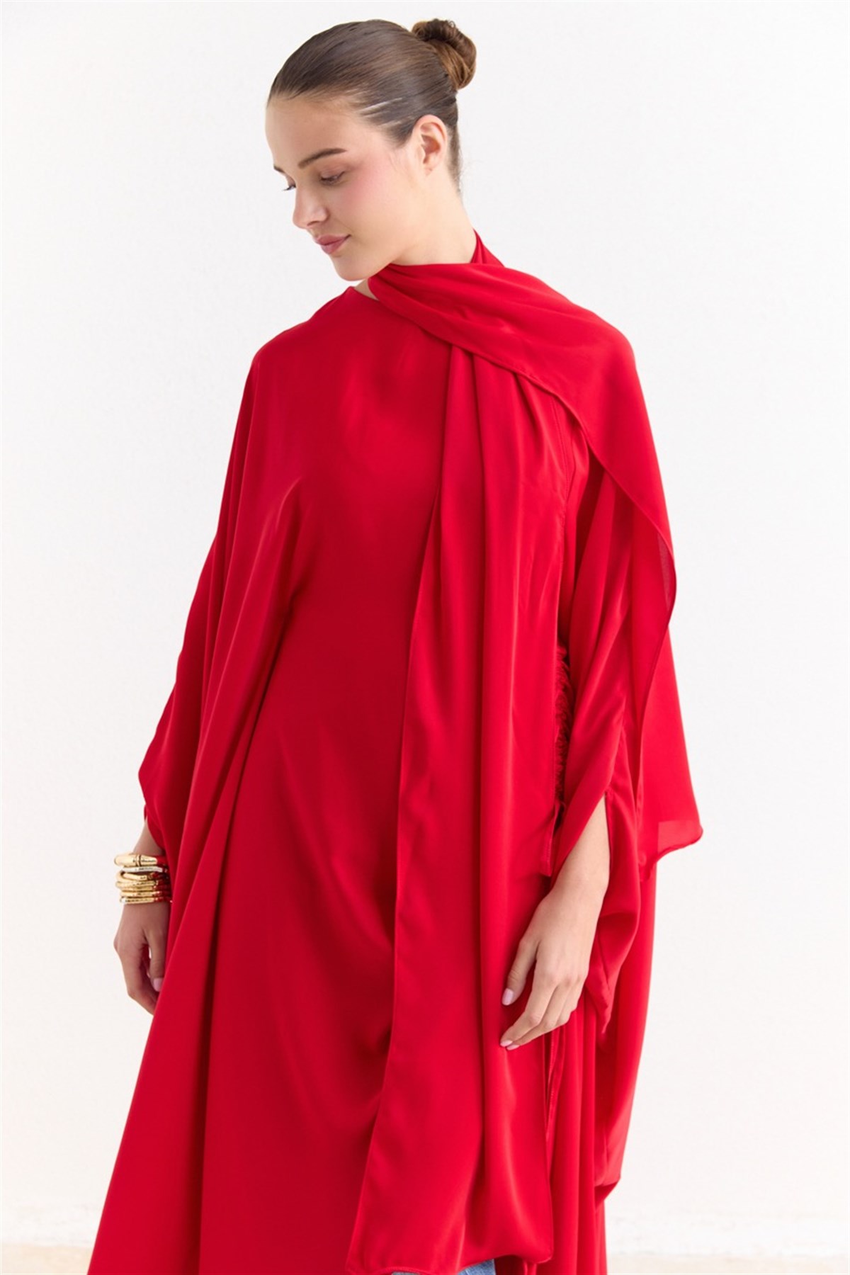 Tünel Detaylı Abaya - Kırmızı