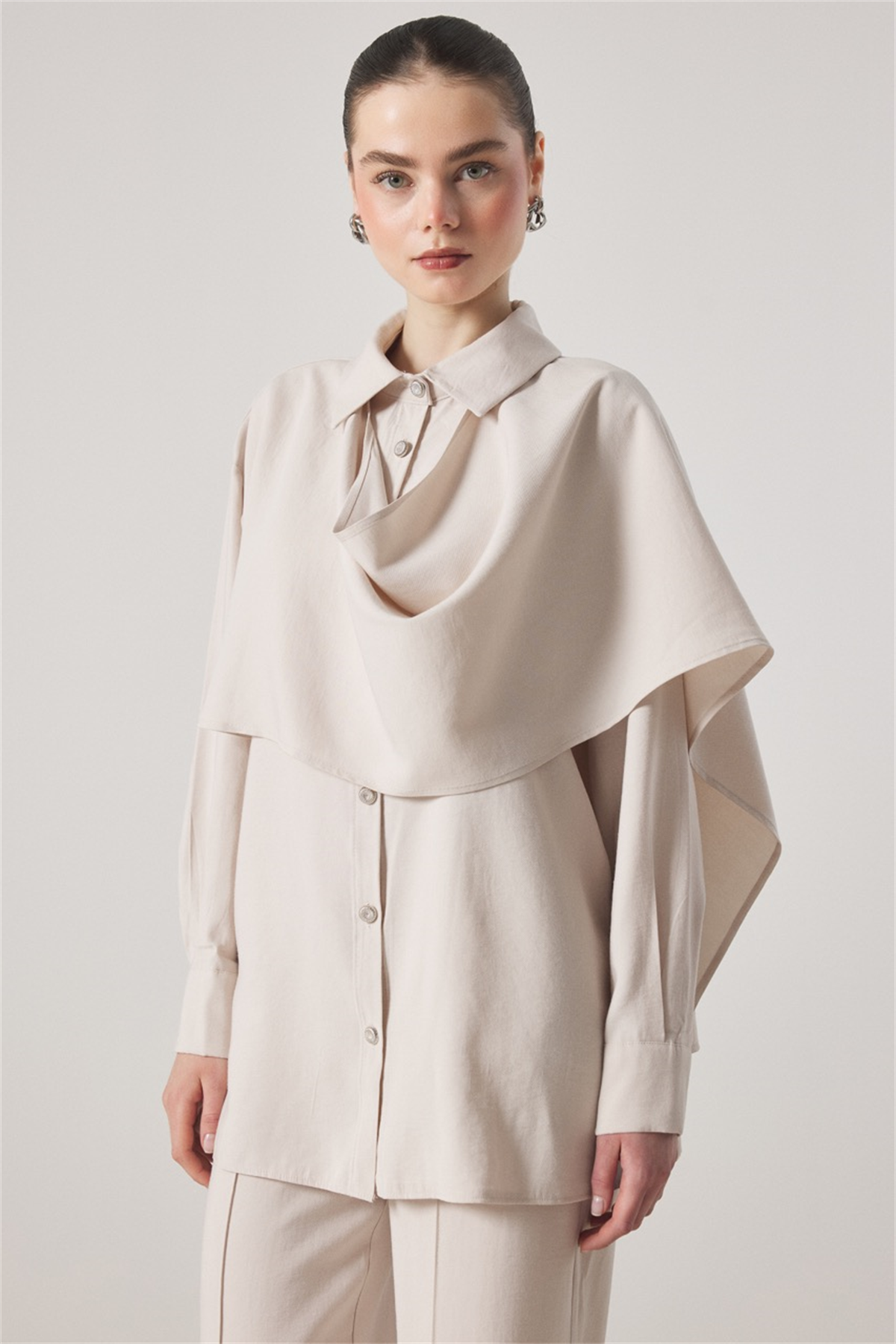 VALÉN OMUZDAN ŞALLI TAKIM - Krem