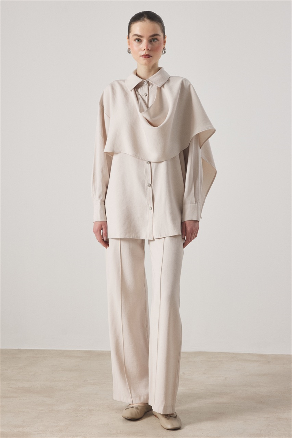 VALÉN OMUZDAN ŞALLI TAKIM - Krem