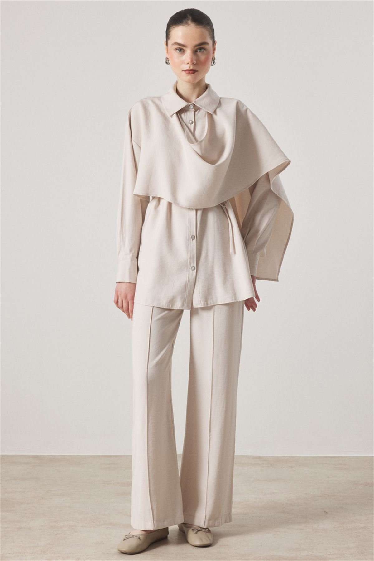 VALÉN OMUZDAN ŞALLI TAKIM - Krem