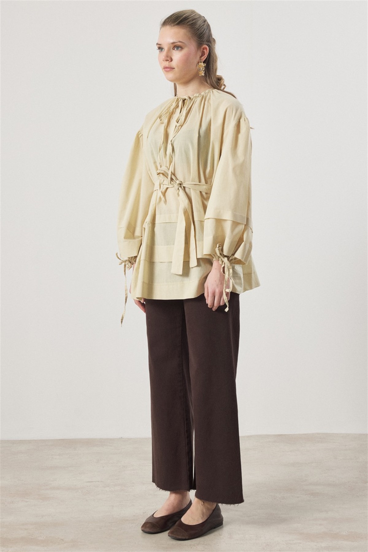 Yaka Biye Geniş Nervürlü Gömlek - Sarı