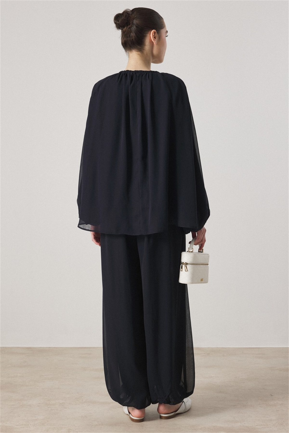 Yaka Büzgülü Şifon Takım - Lacivert